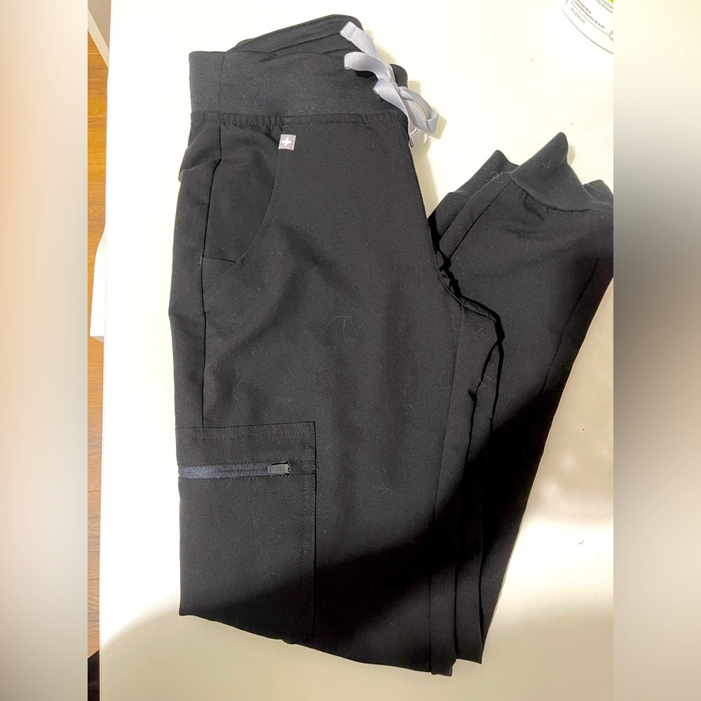 Black jogger figs scrub pants